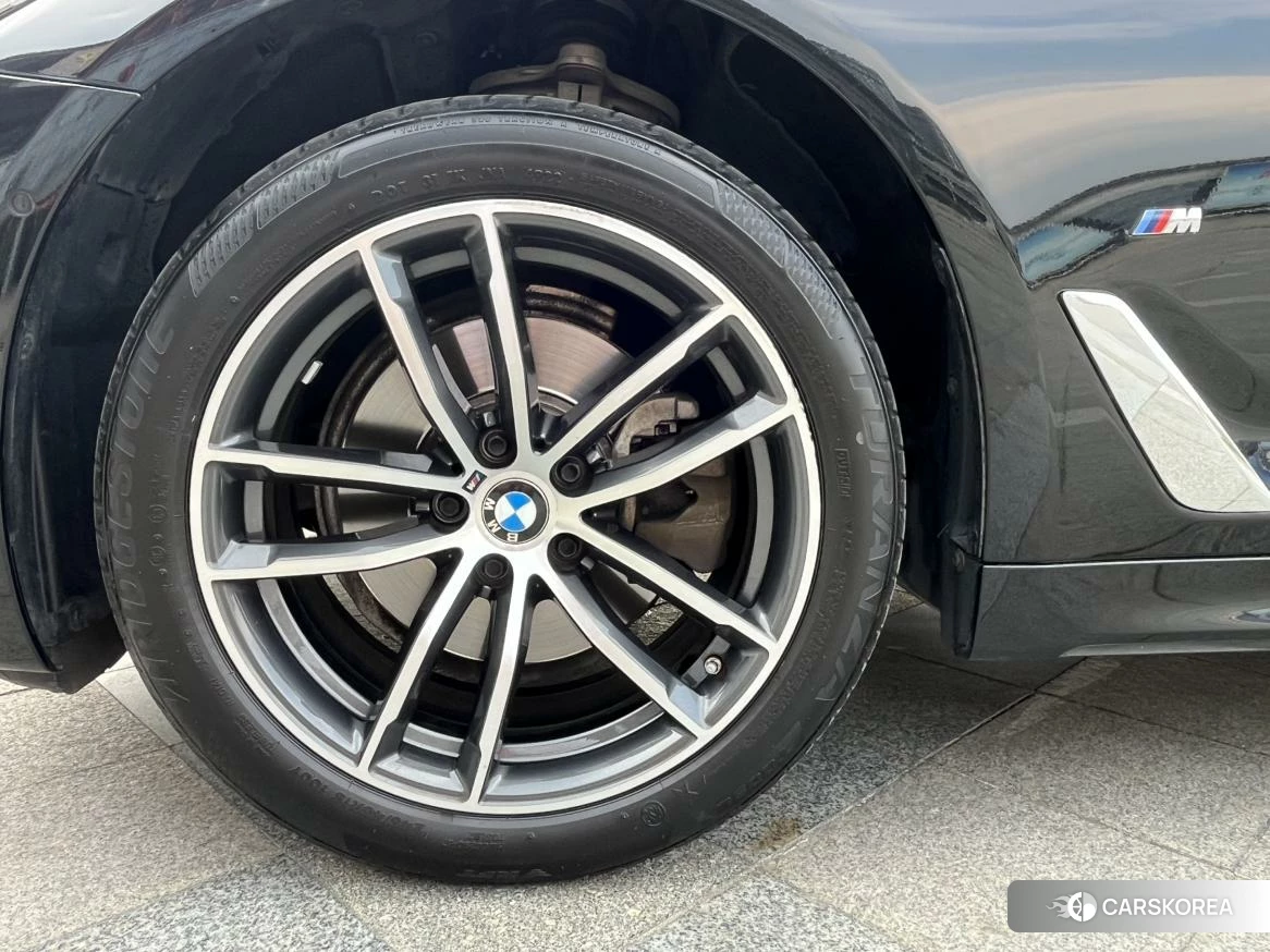 BMW 5 series id 4426639 из Китая 8