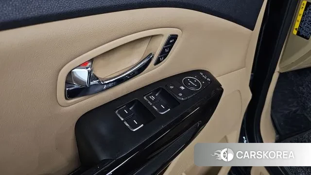 Kia The New Carnival id 3460100 из Кореи 8