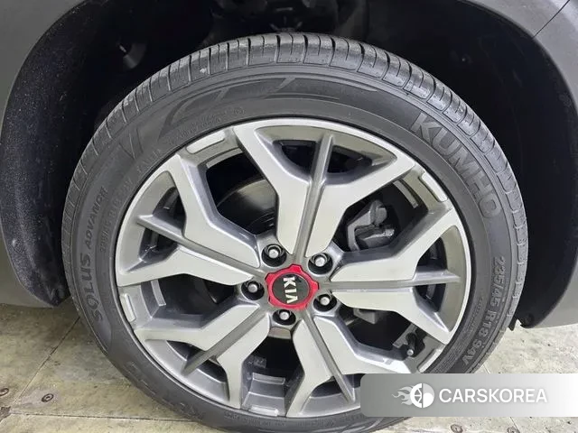 Kia Seltos id 3186873 из Кореи 8