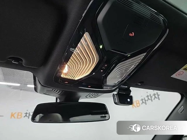 BMW 5 Series (G30) id 3844383 из Кореи 8