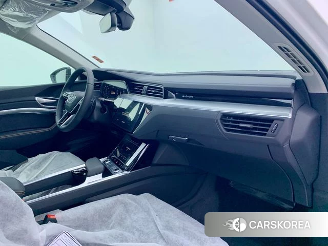 Audi e-tron id 4307330 из Китая 8