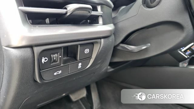 Hyundai Grandeur (GN7) id 4941836 из Кореи 8