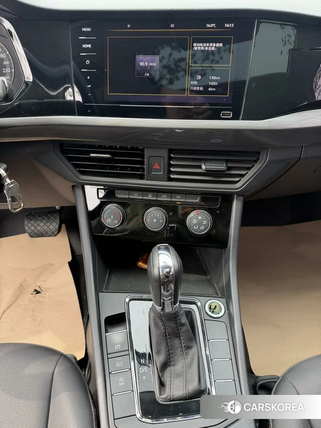 Volkswagen Bora id 4298190 из Китая 8