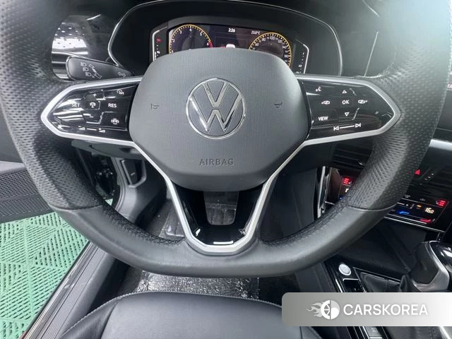 Volkswagen Passat id 4313473 из Китая 8