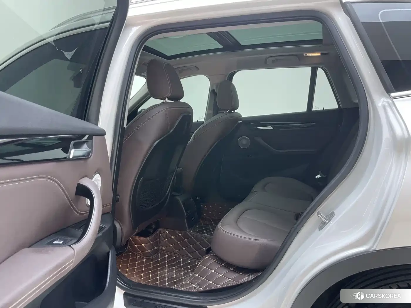 BMW X1 id 4659699 из Китая 9