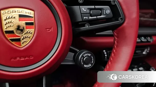 Porsche 911(992) id 3278094 из Кореи 8