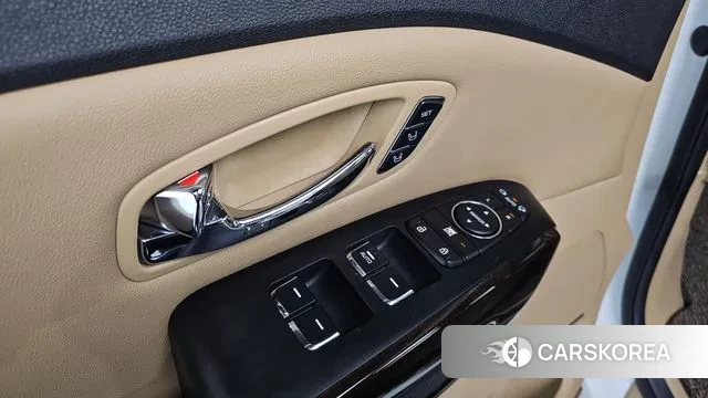 Kia The New Carnival id 3552202 из Кореи 8