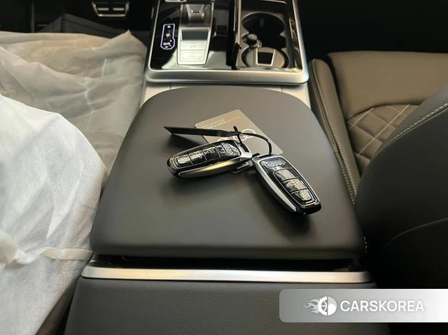 Audi Q8 (4M) id 4729557 из Кореи 8