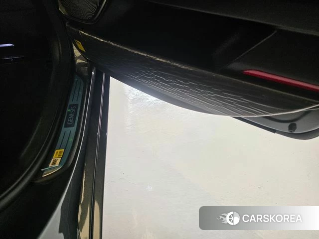 Genesis G90 id 3820635 из Кореи 8