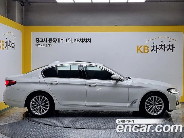 BMW 5 Series (G30) id 2686801 из Кореи 8