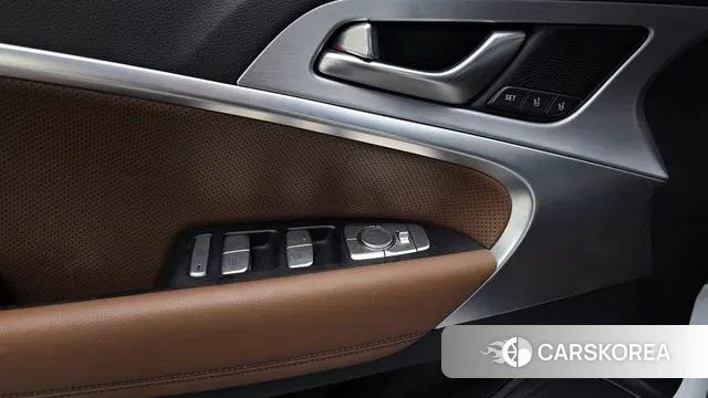 Genesis G70 id 3754279 из Кореи 8