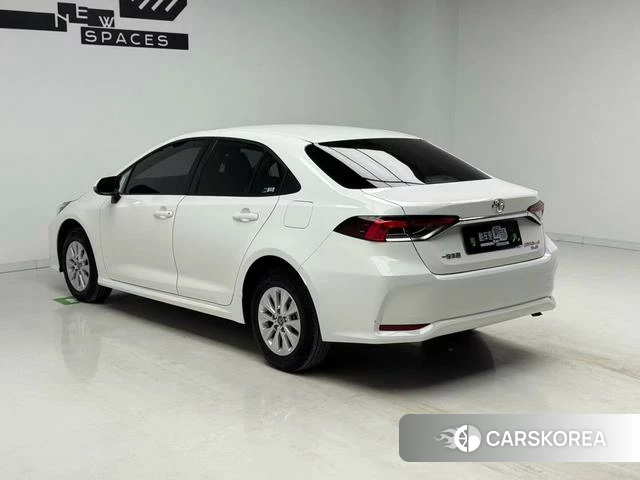 Toyota Corolla id 4348572 из Китая 8