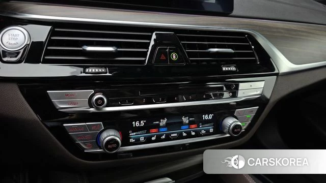 BMW 5 Series (G30) id 4471223 из Кореи 8