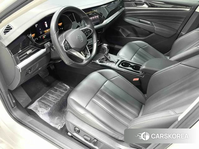 Volkswagen Passat id 4263093 из Китая 8