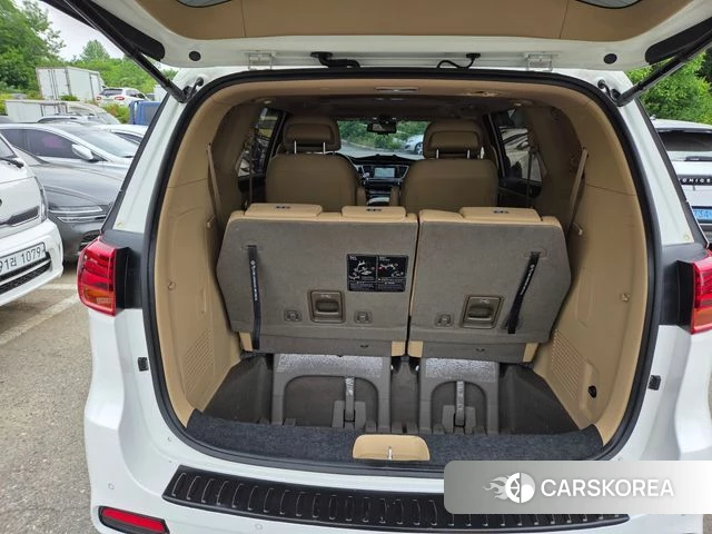 Kia The New Carnival id 4378005 из Кореи 8