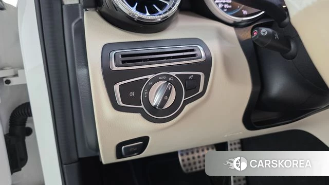 Mercedes-Benz C-Class W205 id 4594764 из Кореи 8