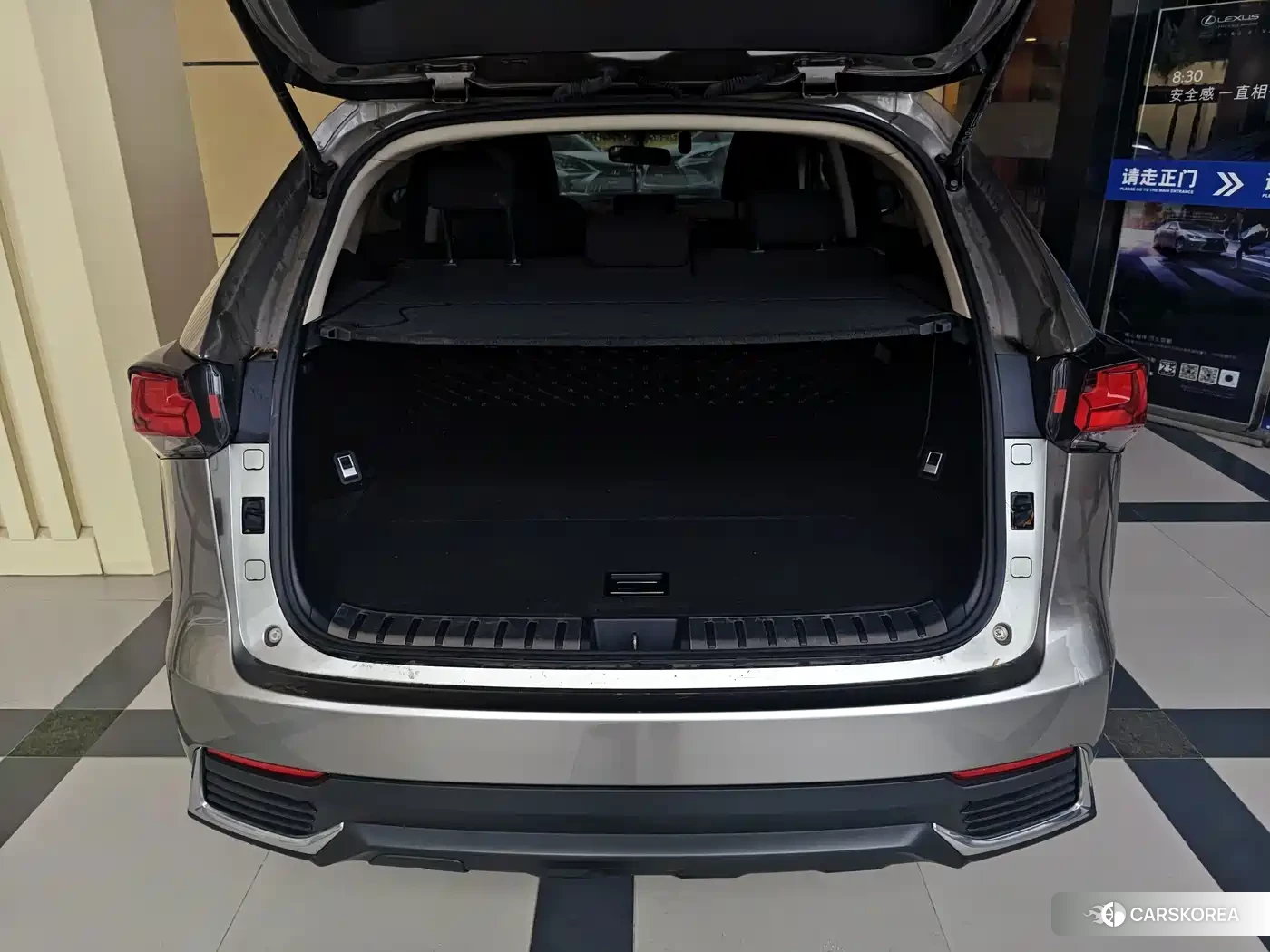 Lexus NX id 4649250 из Китая 8