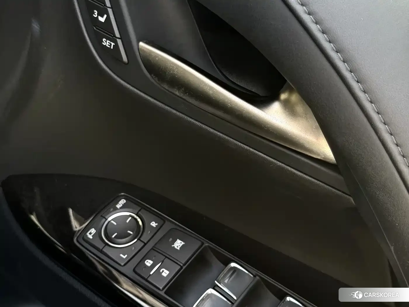 Lexus LX id 4546027 из Китая 9