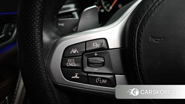 BMW 5 Series (G30) id 4525572 из Кореи 8