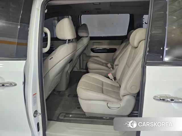 Kia The New Carnival id 3375136 из Кореи 8