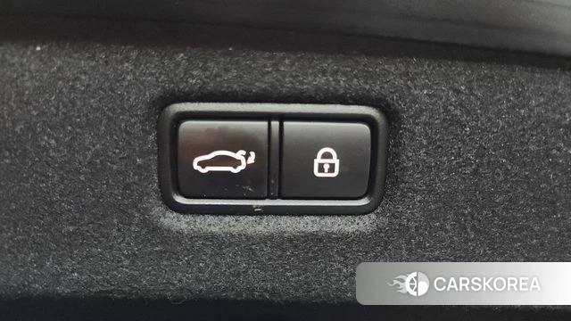 Genesis G90 id 4224588 из Кореи 8