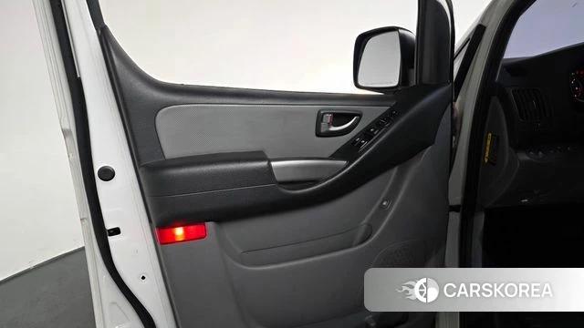 Hyundai The New Grand Starex id 3828838 из Кореи 8