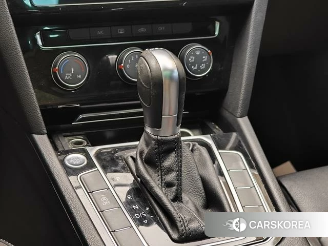 Volkswagen Magotan id 4261946 из Китая 8