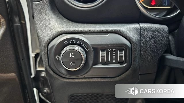 Jeep Wrangler (JL) id 4657932 из Кореи 8