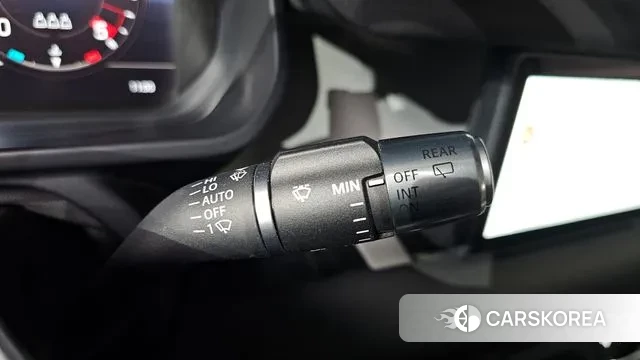 Land Rover Defender (L663) id 3760159 из Кореи 8