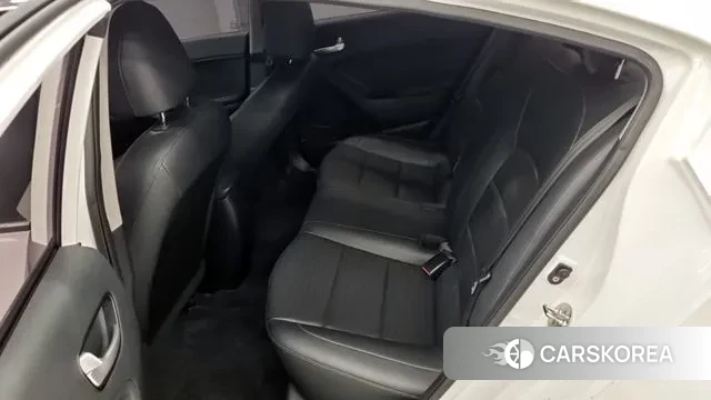 Kia The New K3 id 3602390 из Кореи 8