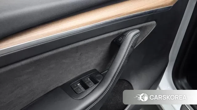 Tesla Model Y id 3251512 из Кореи 8