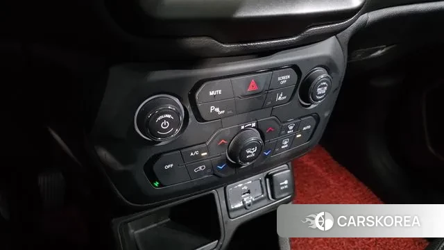 Jeep Renegade id 3576308 из Кореи 8