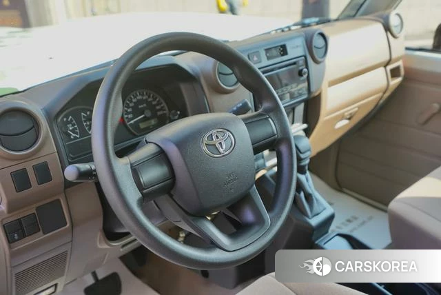 Toyota Land Cruiser 70 Series id 4258834 из Китая 8