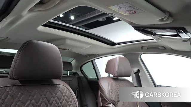 BMW 5 Series (G30) id 3734828 из Кореи 8