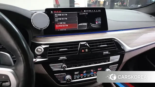 BMW 5 Series (G30) id 3621953 из Кореи 8