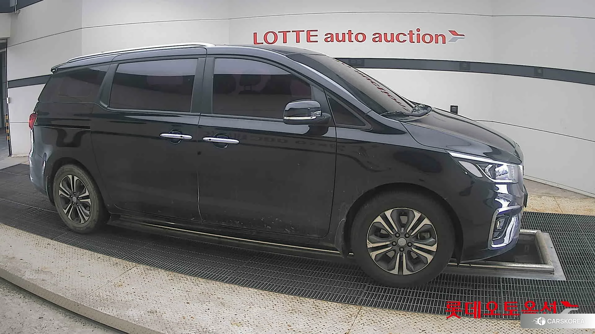 Kia Carnival id 4664332 из Кореи 8