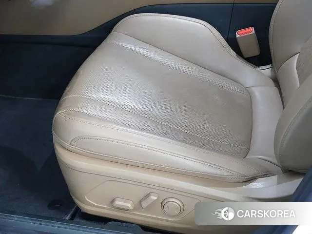 Hyundai Grandeur (GN7) id 3596754 из Кореи 8