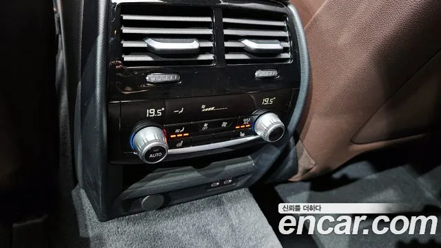 BMW 5 Series (G30) id 2724098 из Кореи 8