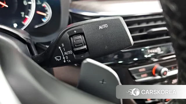 BMW 5 Series (G30) id 3563347 из Кореи 8