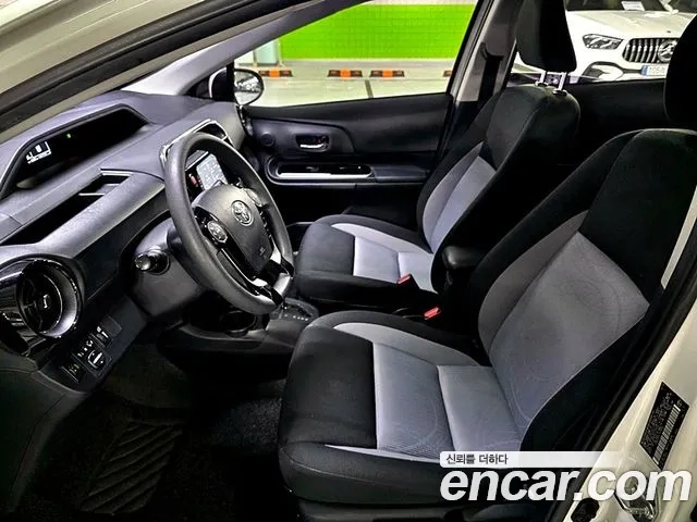 Toyota Prius C id 2876679 из Кореи 8