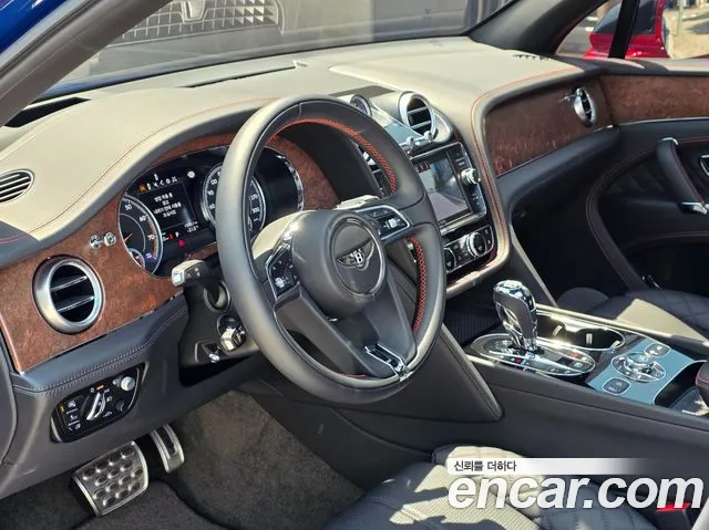 Bentley Bentayga id 2673361 из Кореи 8