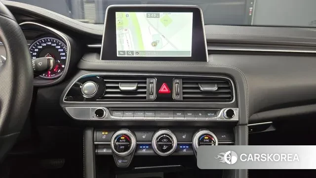 Genesis G70 id 3444644 из Кореи 8