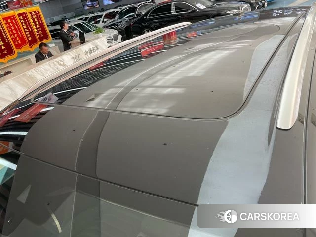 Volkswagen Touareg id 4300489 из Китая 8