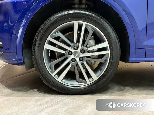 Audi Q5L id 4264097 из Китая 8