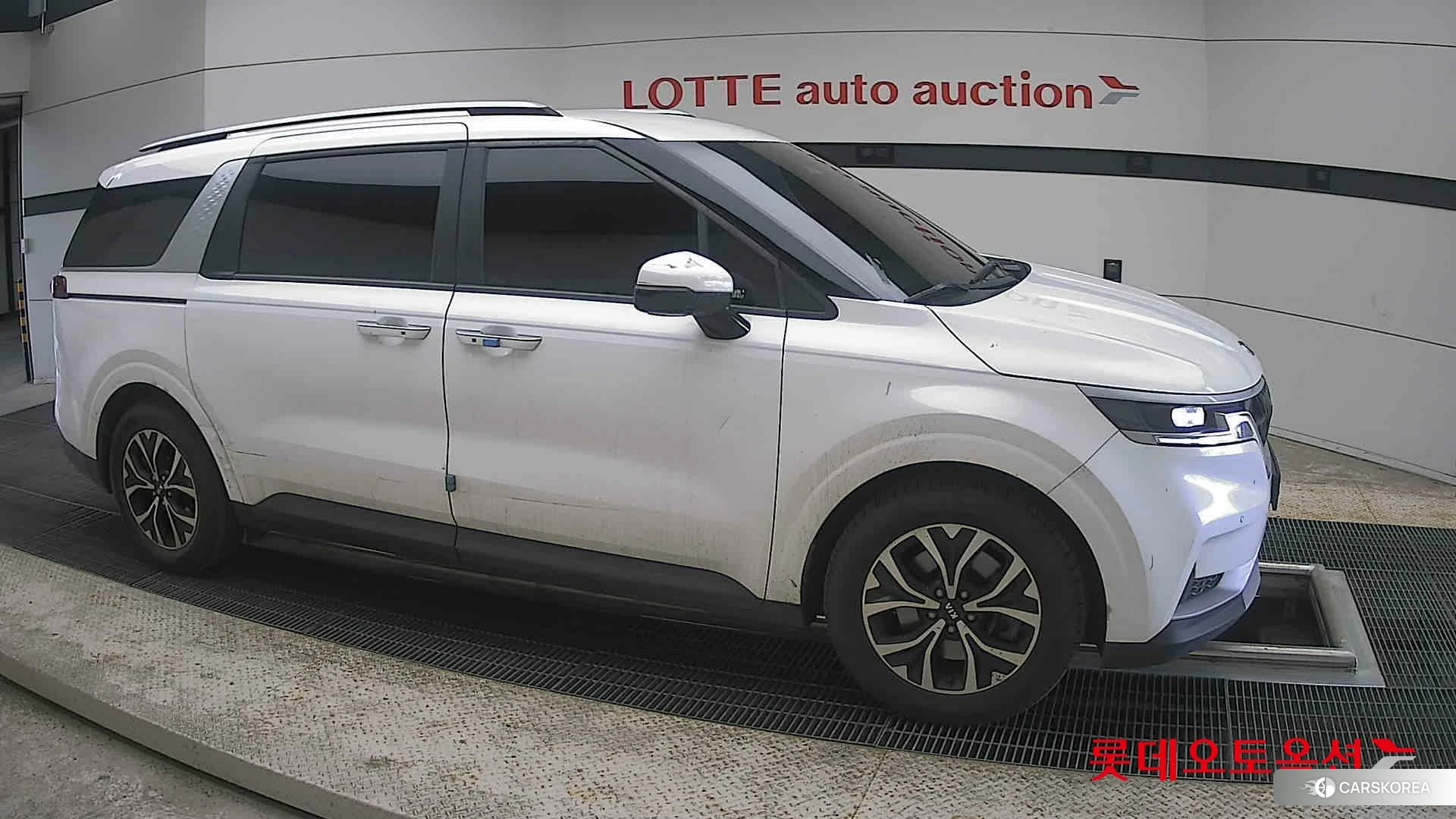 Kia Carnival id 4296886 из Кореи 8