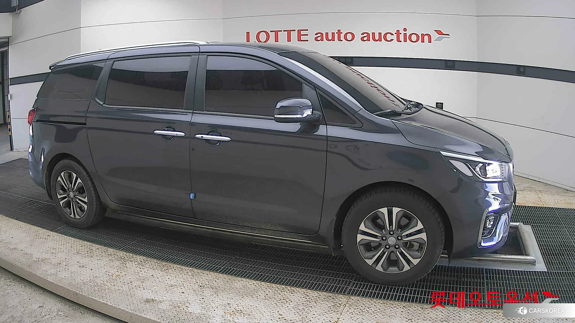 Kia Carnival id 4296909 из Кореи 8