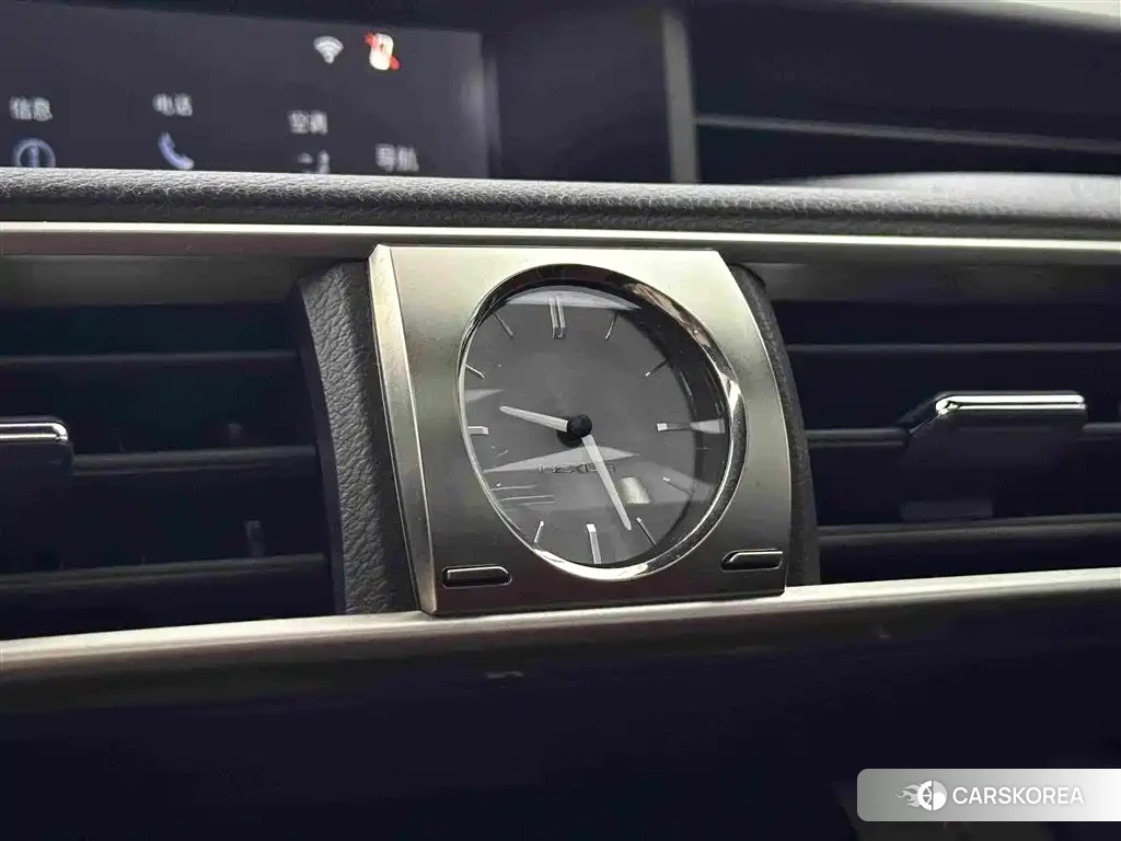 Lexus IS id 4654602 из Китая 8