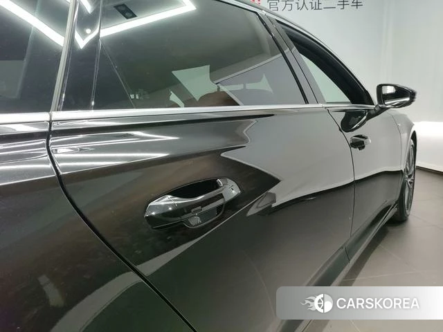 Audi A6L id 4277183 из Китая 8