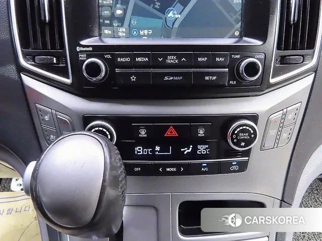 Hyundai The New Grand Starex id 3039298 из Кореи 8