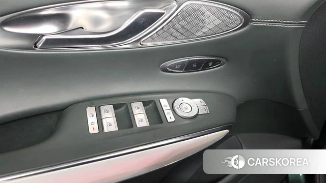 Genesis Electrified GV70 id 3851319 из Кореи 8